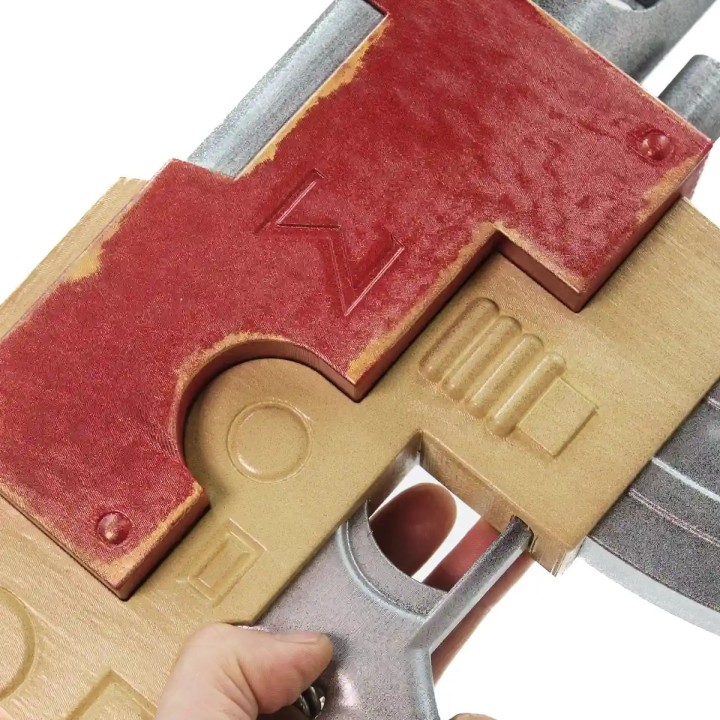 Bolt Pistol Prop Replica From Warhammer 40K By Blasters4Masters 2