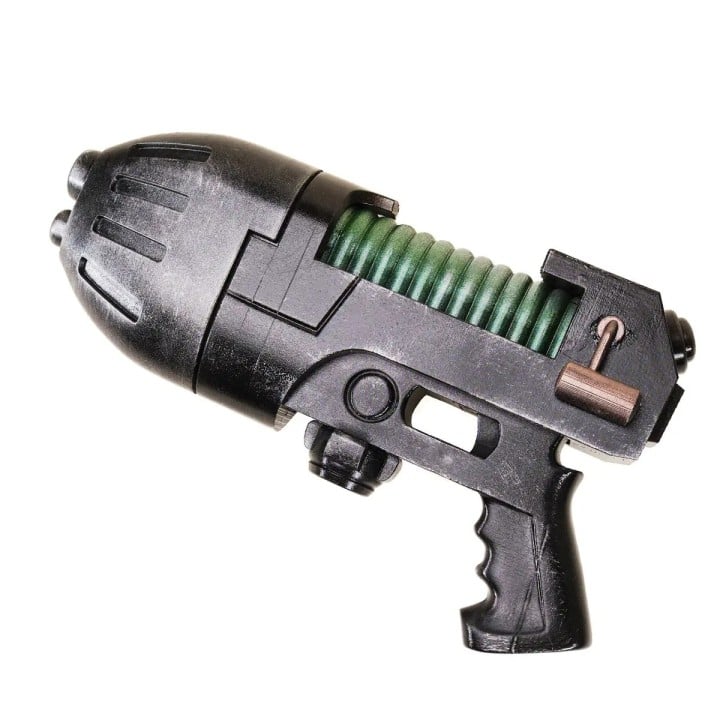 Plasma Pistol Replica Prop From Warhammer 40K By Blasters4Masters 7