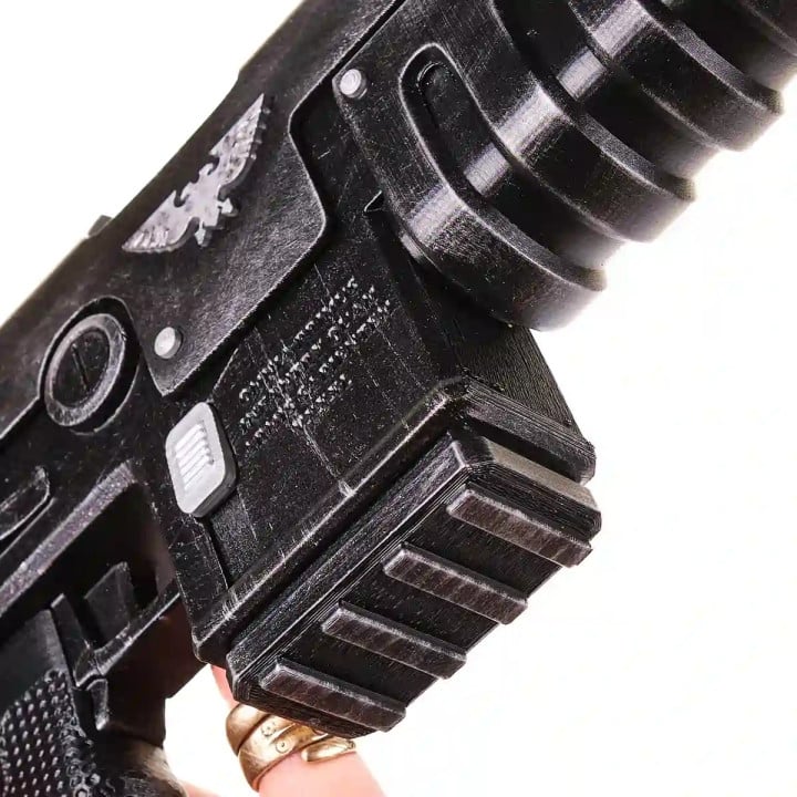 Special Issue Bolt Pistol Replica Prop From Warhammer 40K By Blasters4Masters 6