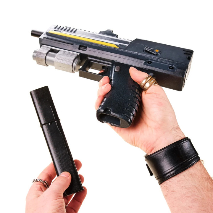 P 19 Redeemer Replica Prop From Helldivers 2 By Blasters4Masters 9