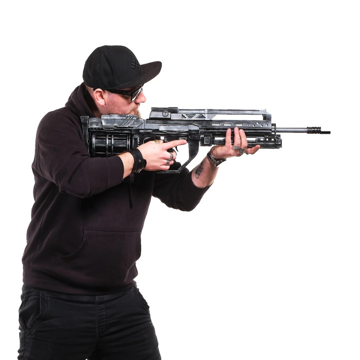 StA409 Keyzer Replica Prop From Killzone By Blasters4Masters