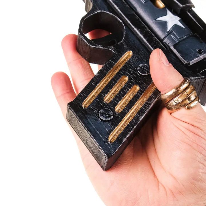 Unkempt Harold Torgue Pistol Replica Prop From Borderlands 2 By Blasters4Masters 2