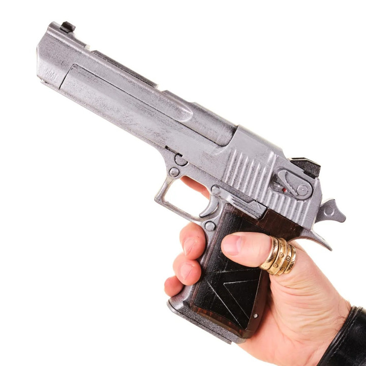 Lightning Hawk Magnum Replica Prop From Resident Evil 4 Remake By Blasters4Masters