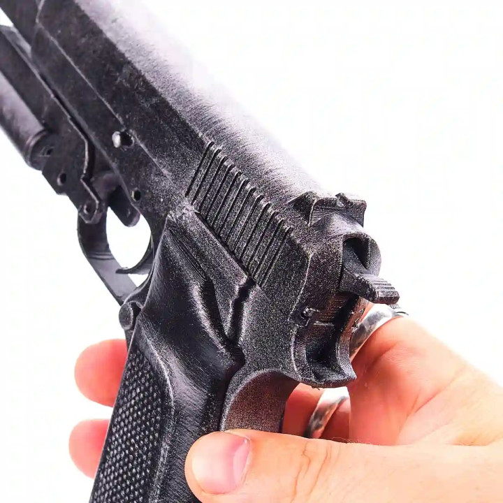 JMB HP3 Pistol Replica Prop From Resident Evil 2 Remake By Blasters4Masters 4