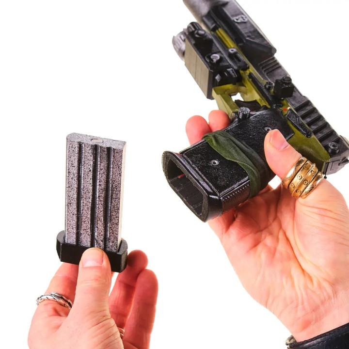 Smart Pistol MK5 Replica Prop From Titanfall By Blasters4Masters 8