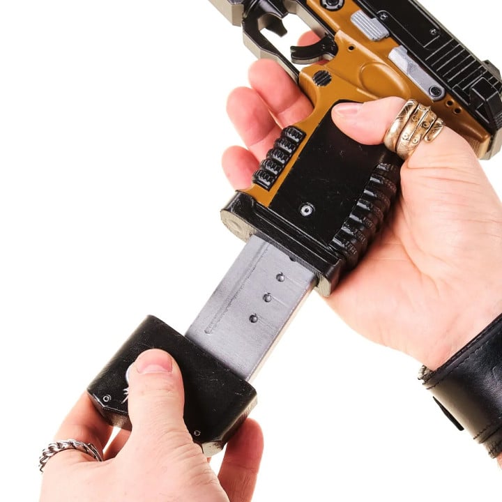 Smart Pistol MK6 Replica Prop From Titanfall 2 By Blasters4Masters 9 1