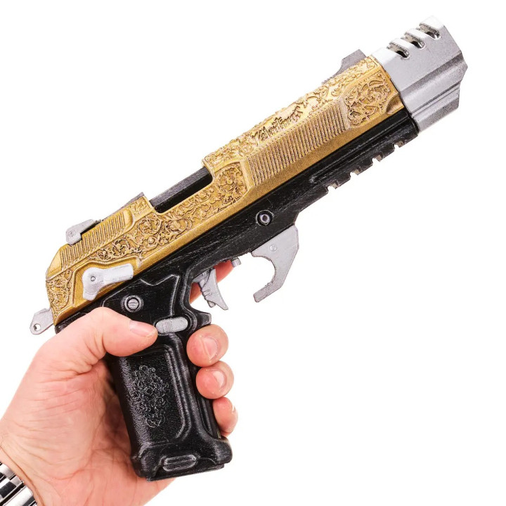 La Chingona Dorada Pistol Replica Prop From Cyberpunk 2077 By Blasters4Masters 1