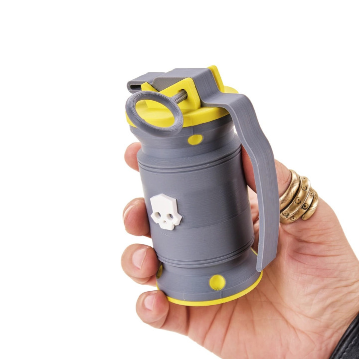 G 3 Smoke Grenade Replica Prop From Helldivers 2 By Blasters4Masters 4 1