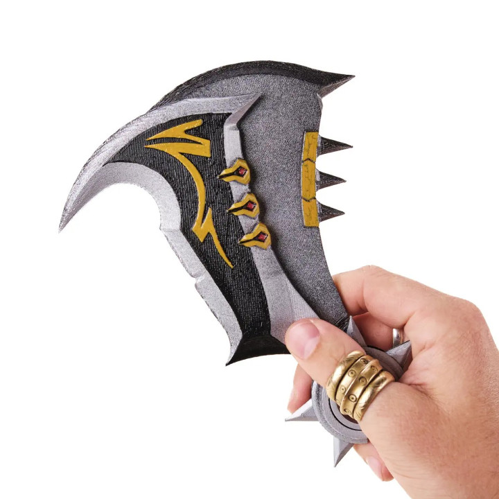 Draven Axe Replica Prop From League Of Legends By Blasters4Masters 3