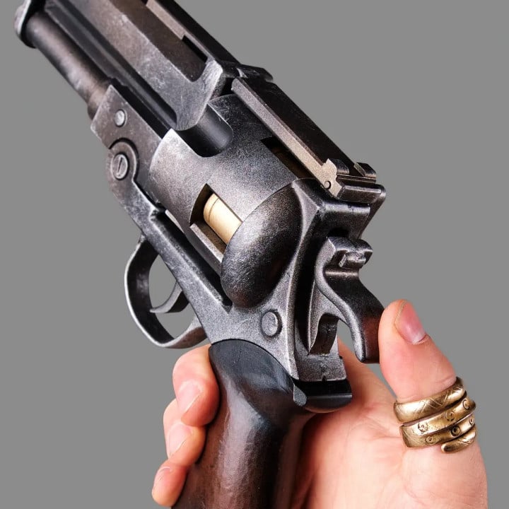 Good Samaritan PREMIU EDITION Replica Prop From Hellboy By Blasters4Masters 4