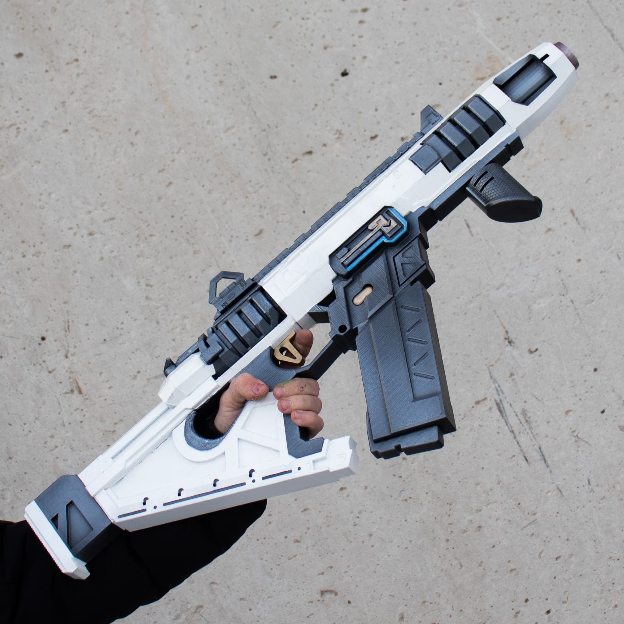 R99 - Zero Point - Apex Legends prop replica