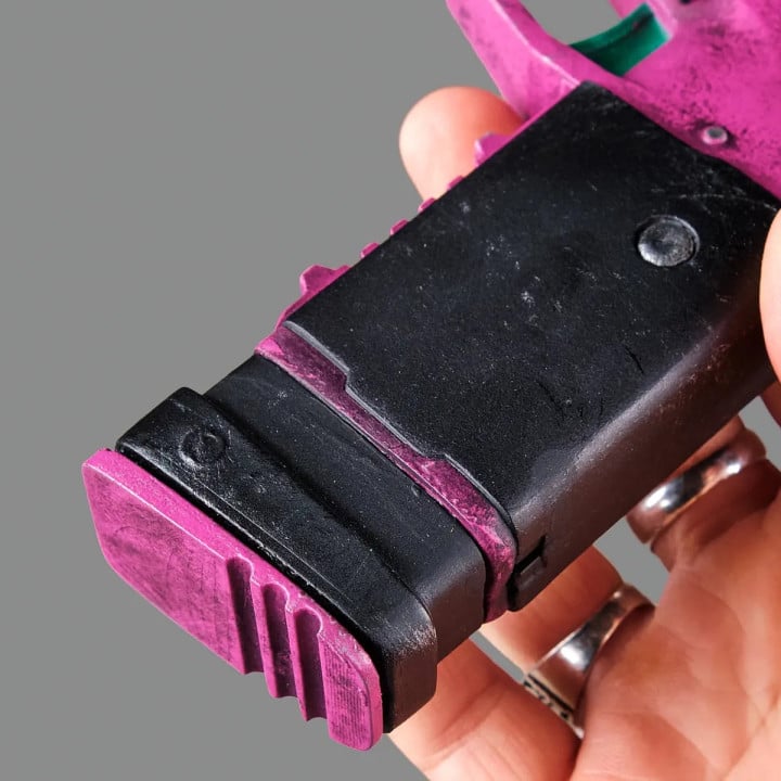 Rebeccas Pistol Pink Green PREMIUM EDITION Replica Prop From Cyberpunk 2077 By Blasters4Masters 2