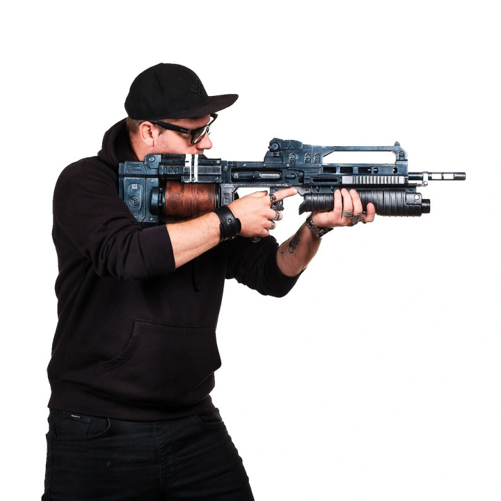 STA 52 Assault Rifle Replica Prop From Killzone By Blasters4Masters