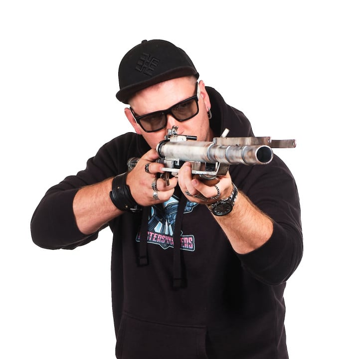 Ferro Rifle Replica Prop From ARC Raiders By Blasters4Masters 2